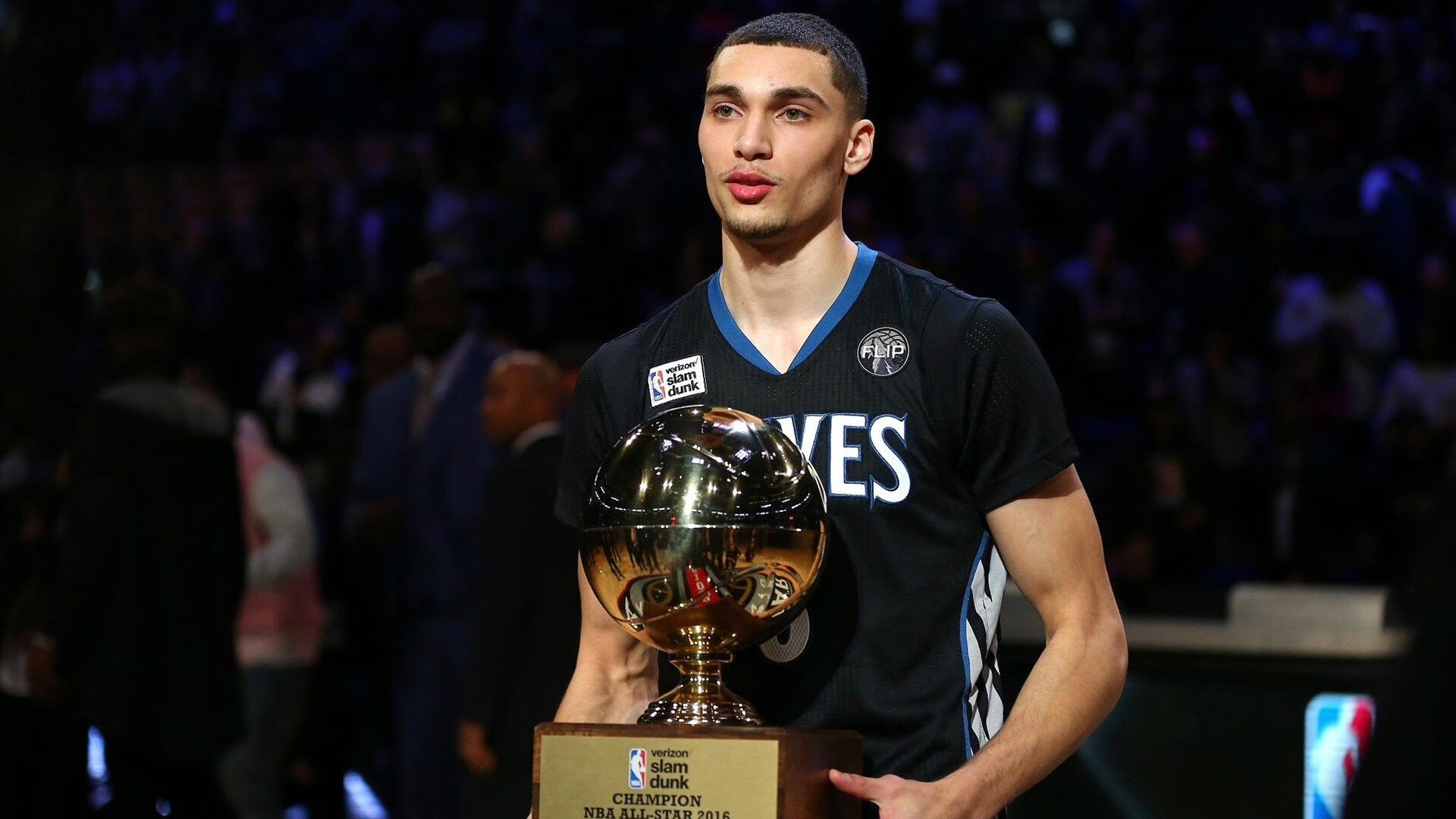 女子网球巡回赛中国站吸引大量观众，赛事规模创新高，2021女子网球比赛